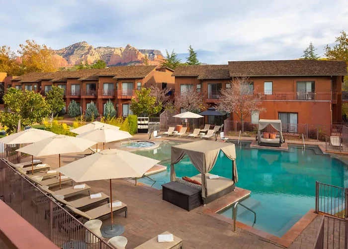 Resort Amara & 4*